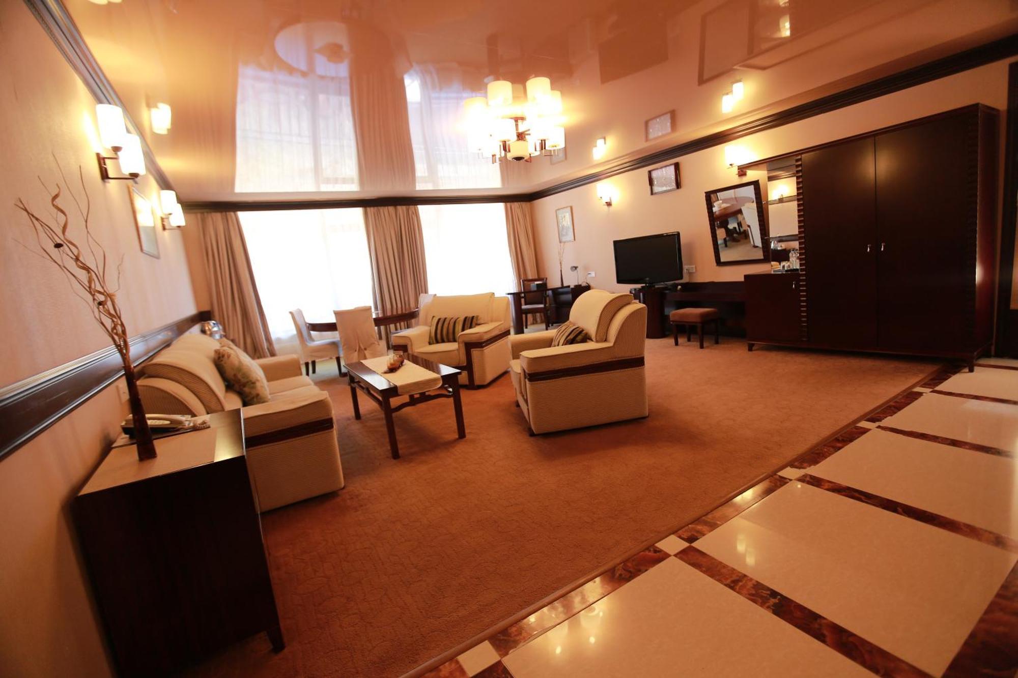 Best Western Plus Paradise Hotel Dilijan Εξωτερικό φωτογραφία